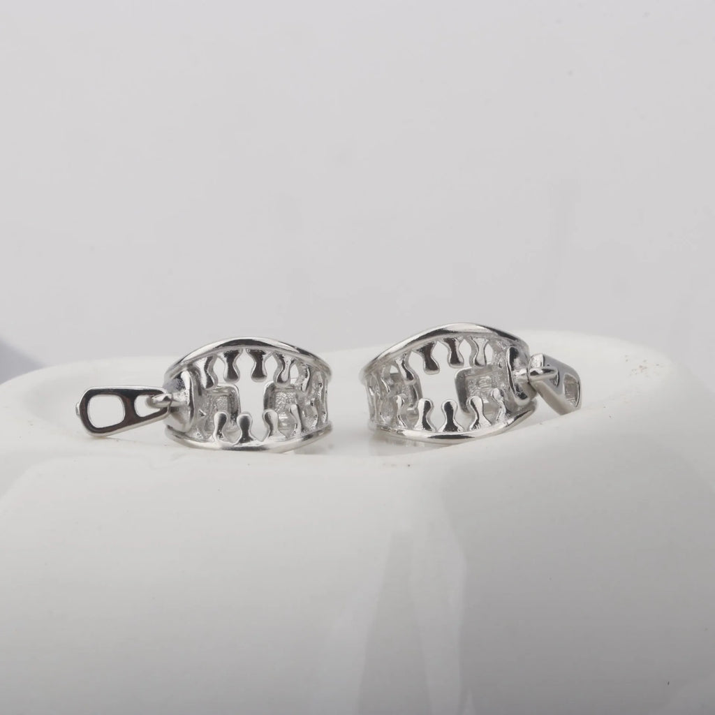 A pair of geometric copper clip-on earrings with linear design in colour ES862.
