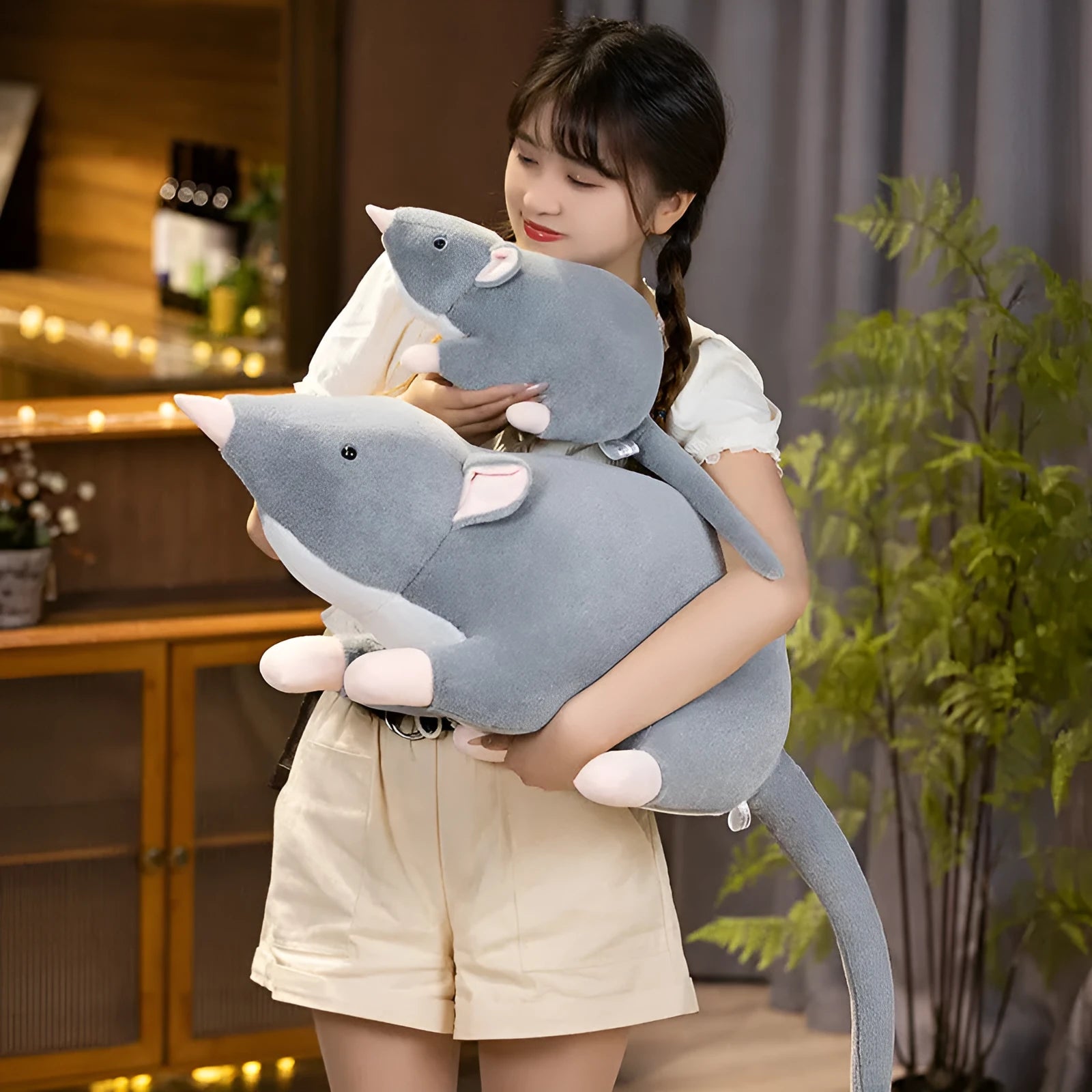 Cartoon little mouse plush doll in 32cm, 50cm, and 100cm size options.