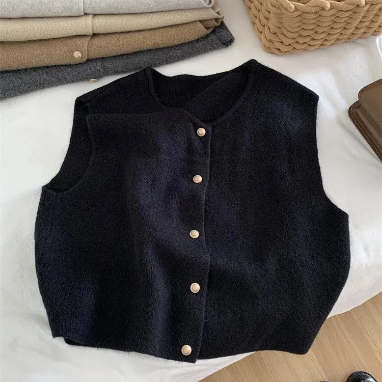 Women's polyester pullover jumper with half sleeves in six colour options