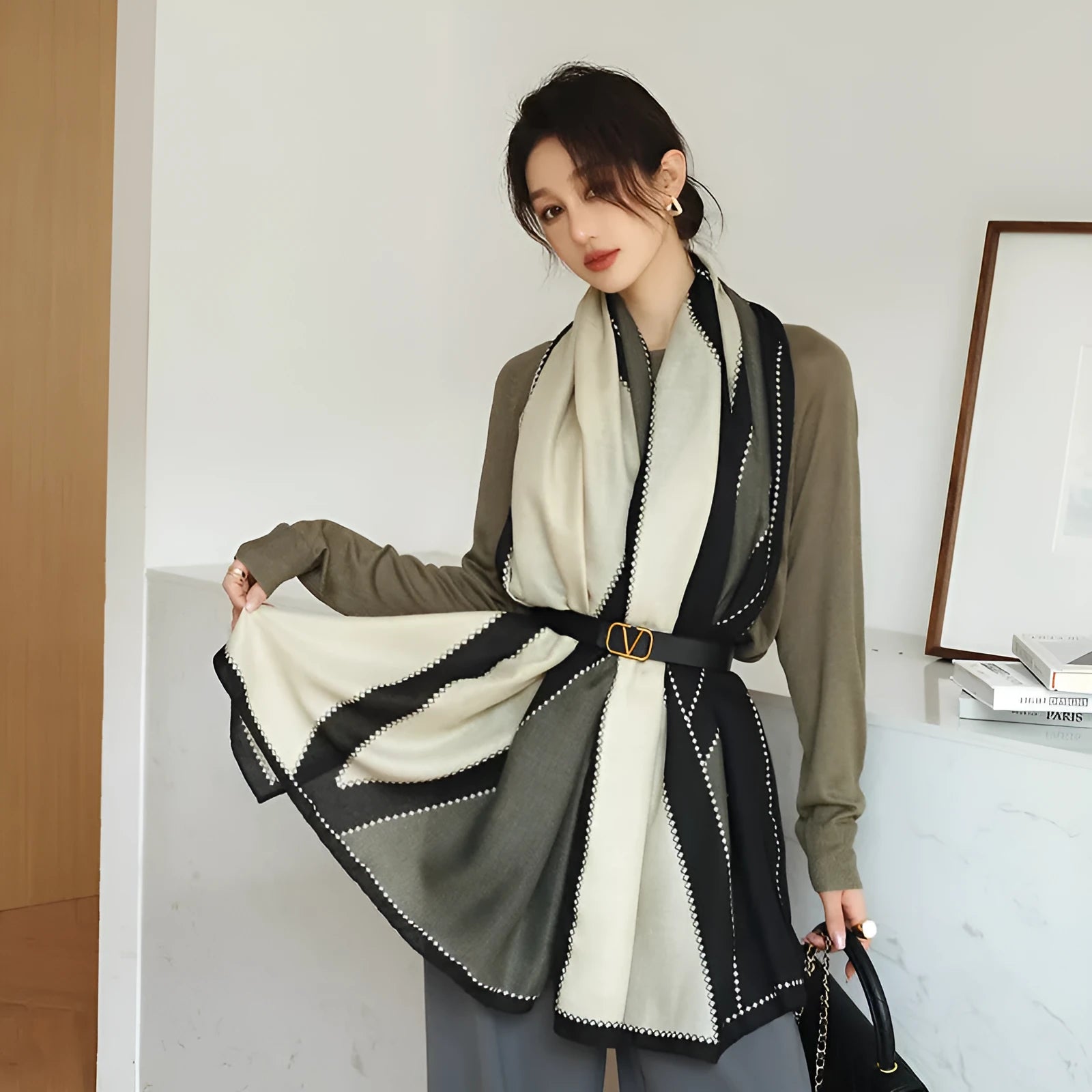 Polyester women's vintage print scarf measuring 180 cm by 90 cm, shown in one of three style options.