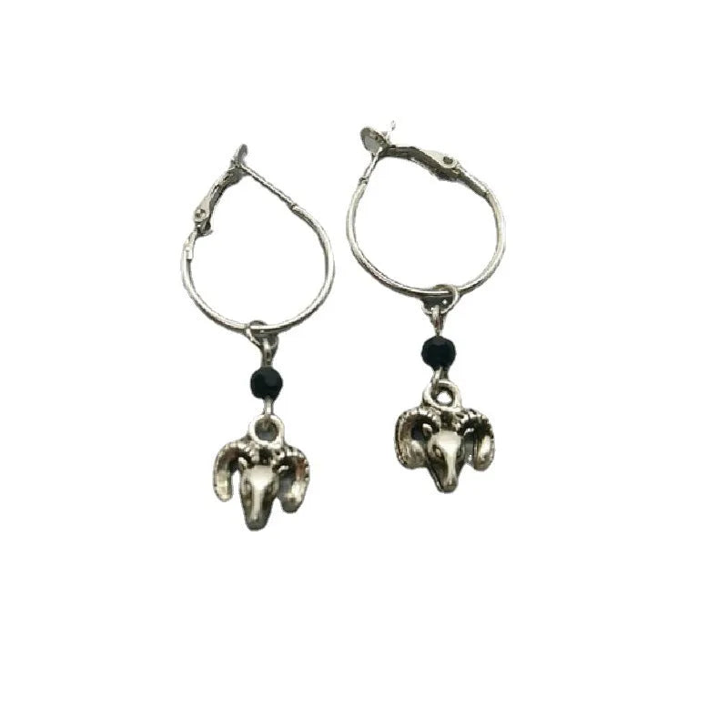 Silver alloy women's earrings with Yunnan Tibetan antelope round ring design