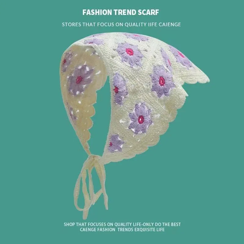 Women's cotton triangular headscarf with floral pattern in French retro style for autumn winter wear