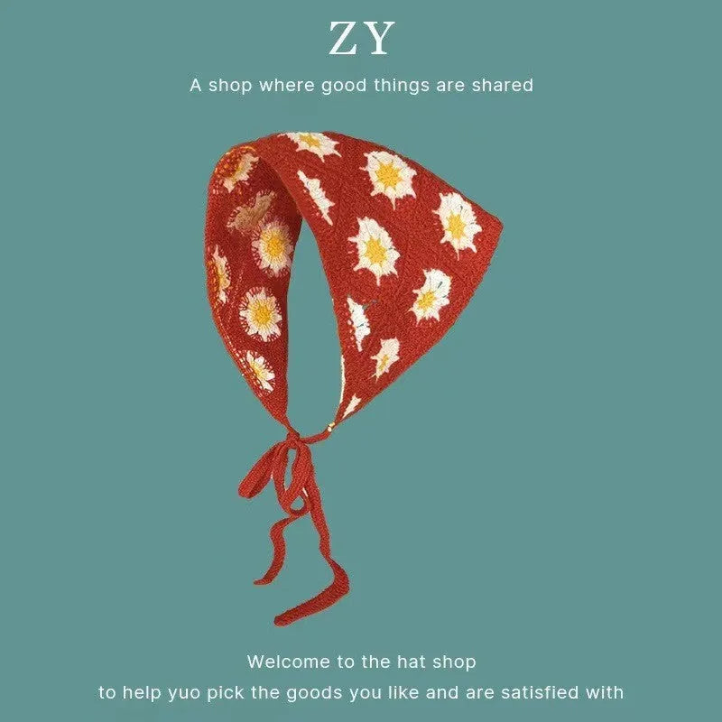 Women's cotton triangular headscarf with floral pattern in French retro style for autumn winter wear