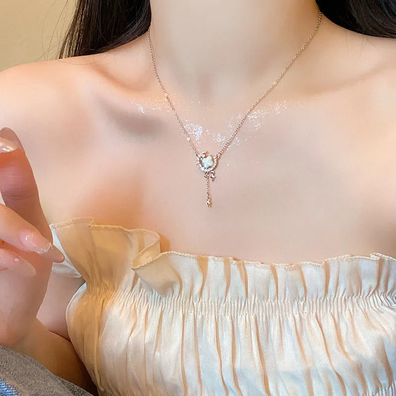Women's star moon necklace with sparking zirconium alloy pendant on adjustable copper chain in gold or silver colour