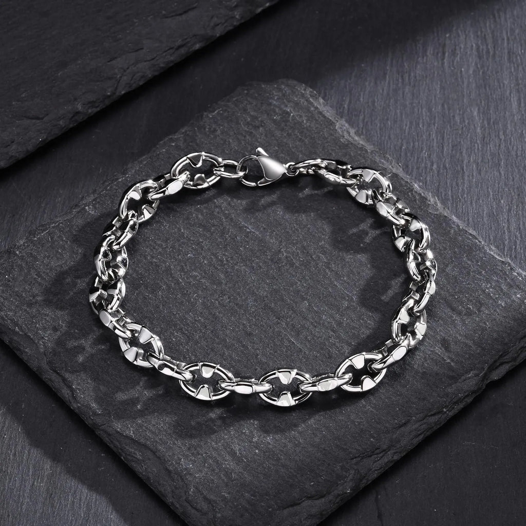 Handmade stainless steel thick geometric chain bracelet in steel colour.