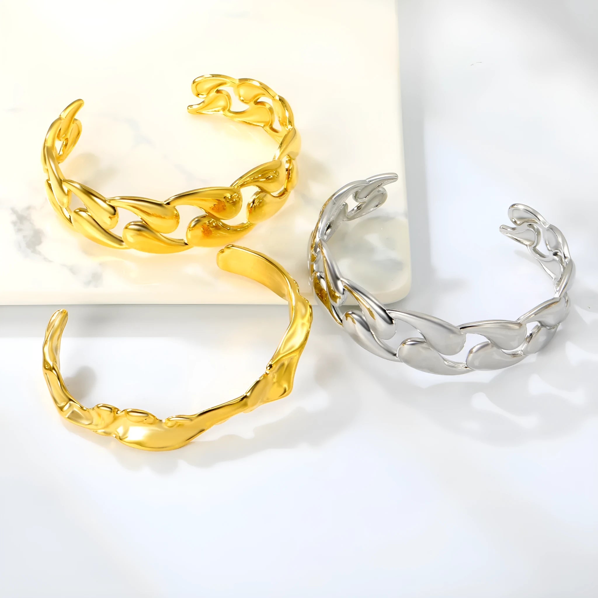 Stainless steel bracelet with European styling in metallic finish