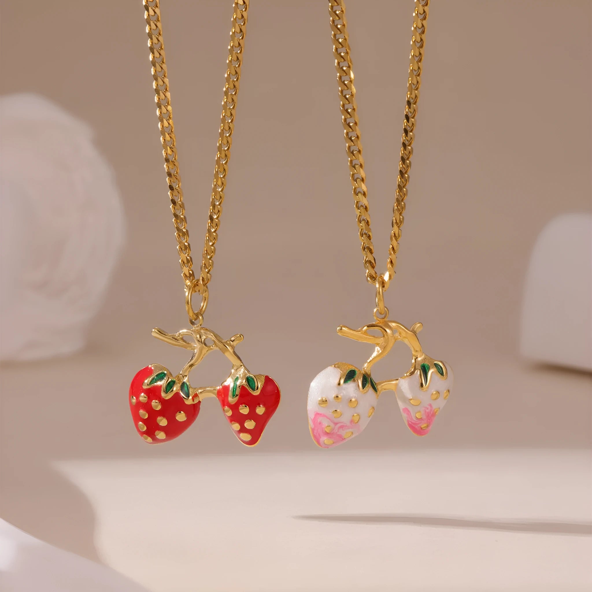 Stainless steel strawberry fruit pendant necklace in red or white gradient colour