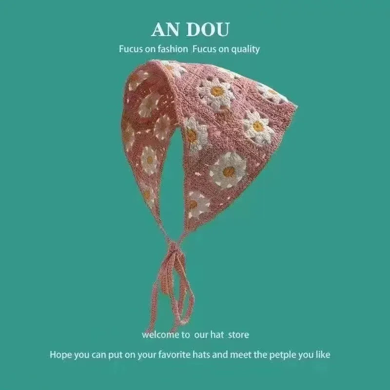 Women's cotton triangular headscarf with floral pattern in French retro style for autumn winter wear