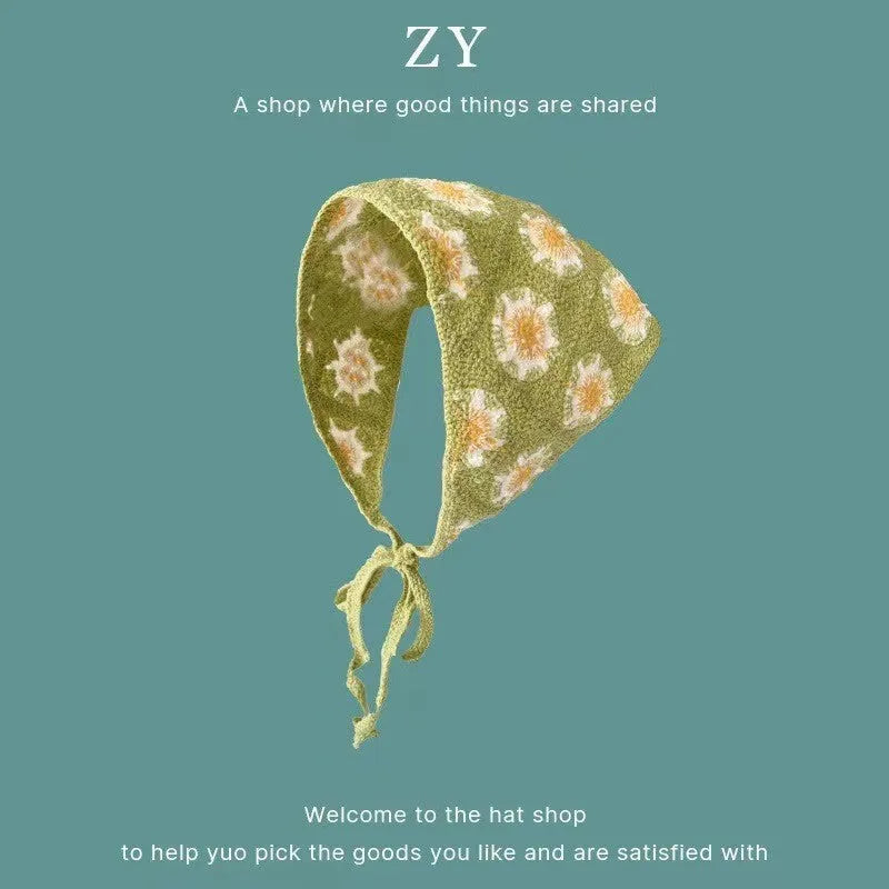 Women's cotton triangular headscarf with floral pattern in French retro style for autumn winter wear