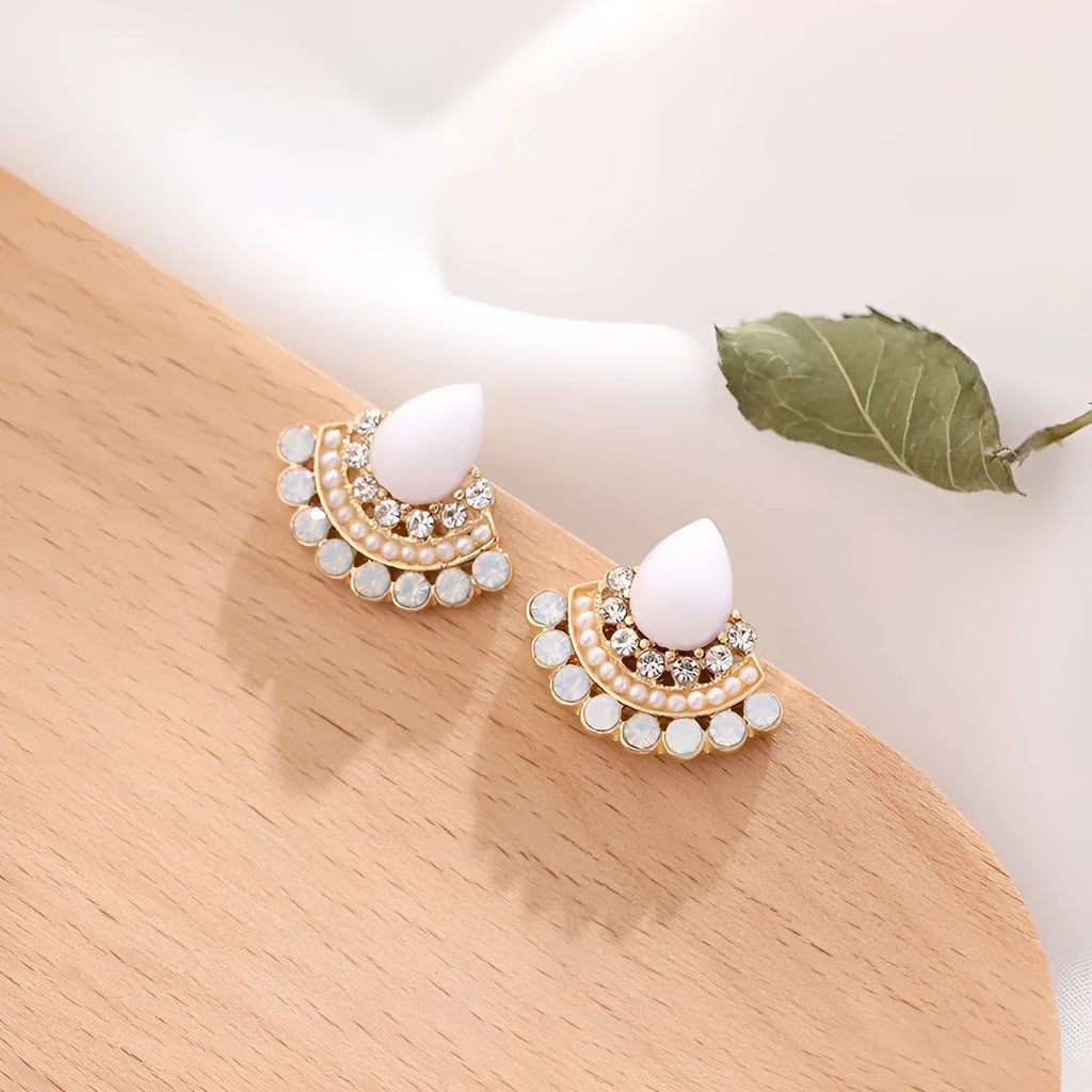 Women's retro geometric fan-shaped earrings with rhinestones on electroplated silver surface
