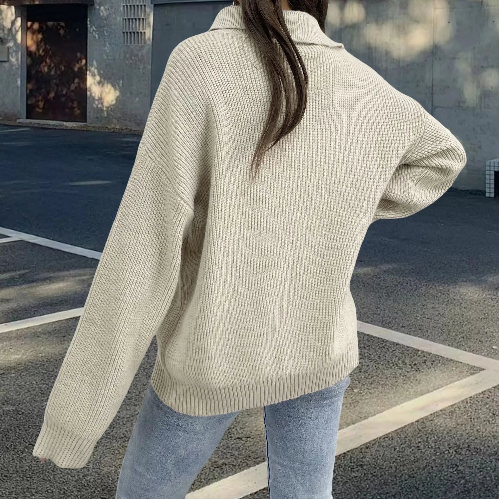 Women's light khaki alpaca wool retro sweater with loose lapels and an oblique zipper.