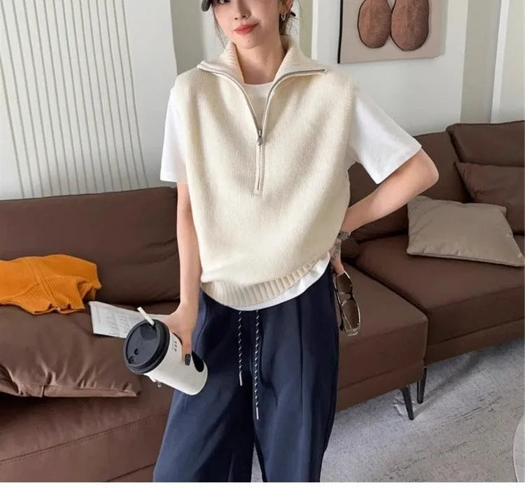 Retro half zip sleeveless knit vest in mesh polyester with 3D pattern