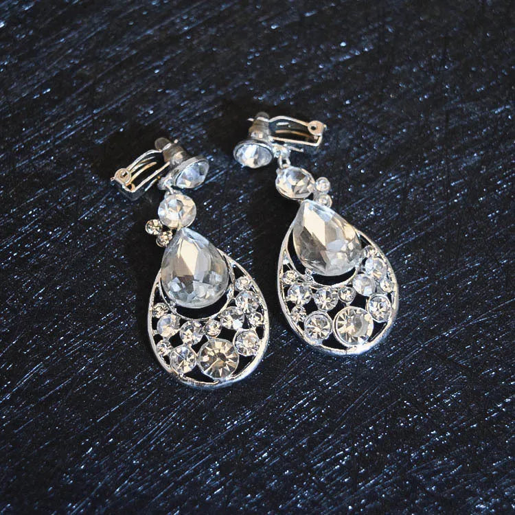 Bridal floral zinc alloy three-piece set with necklace, earrings, and headdress in Korean style