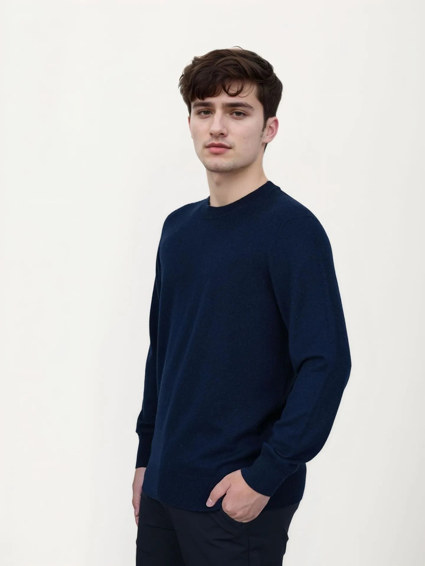 Men's standard wool pullover sweater in light grey, shown in a regular fit with regular sleeves.