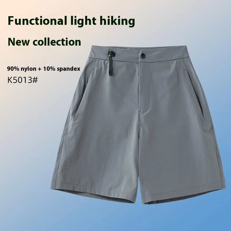 Men's quick-dry athletic shorts in khaki colour with four-way stretch fabric.