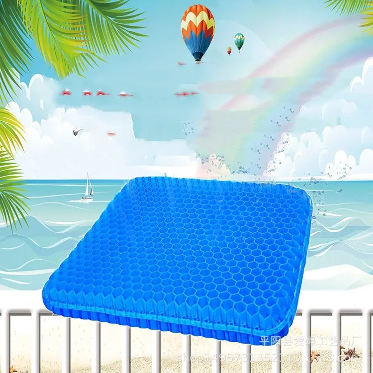 Square honeycomb-pattern gel seat cushion with a removable cover for pressure relief.