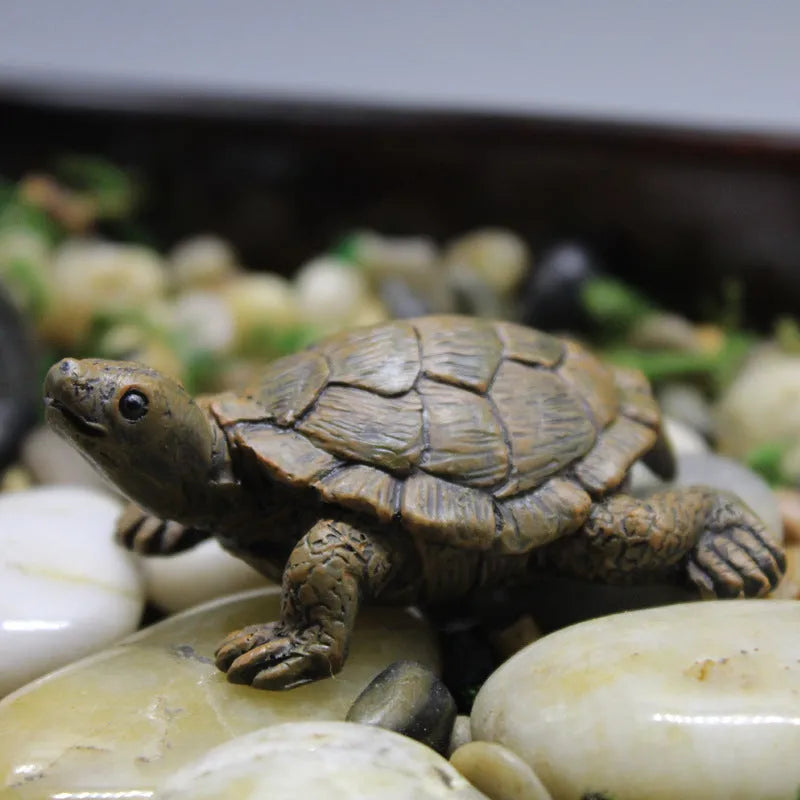 Handcrafted resin turtle ornament for micro landscape and terrarium decoration