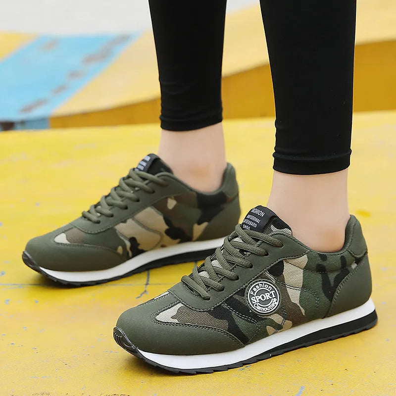 Camouflage pattern suede sports shoes with mesh lining and a flat foam sole.