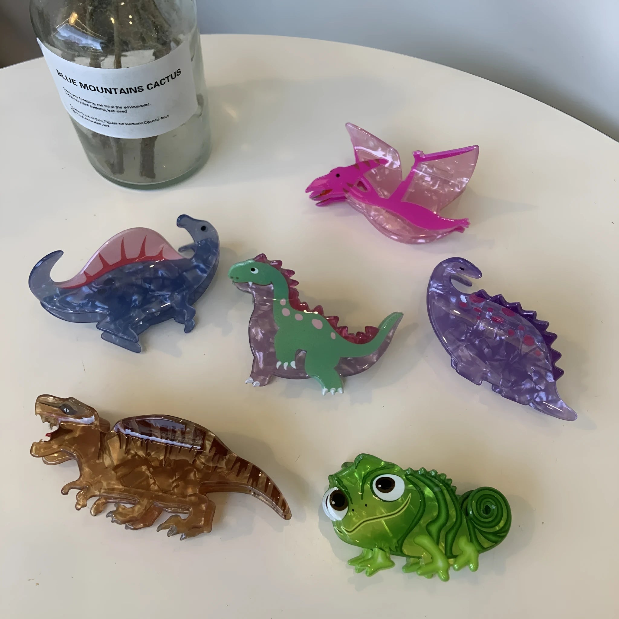 Dinosaur acrylic jaw hair clip grip-style hairpin in choice of six colours