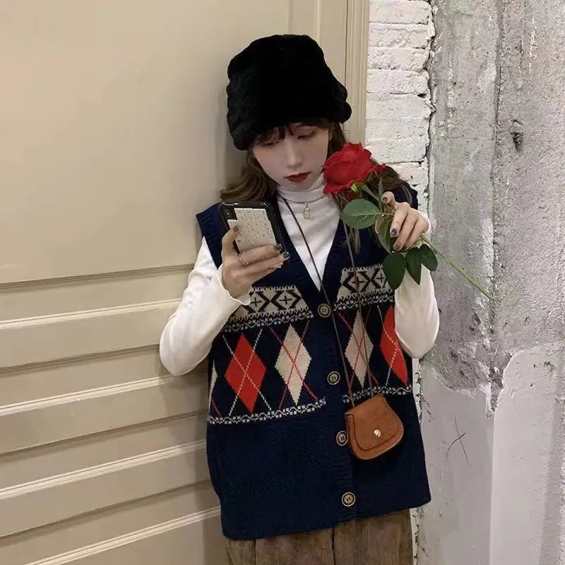 Diamond plaid sleeveless cardigan top in loose fit showing khaki colour option
