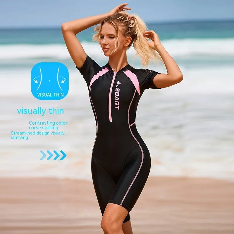 Women's solid colour one-piece surfing swimsuit with short sleeves and chest pad