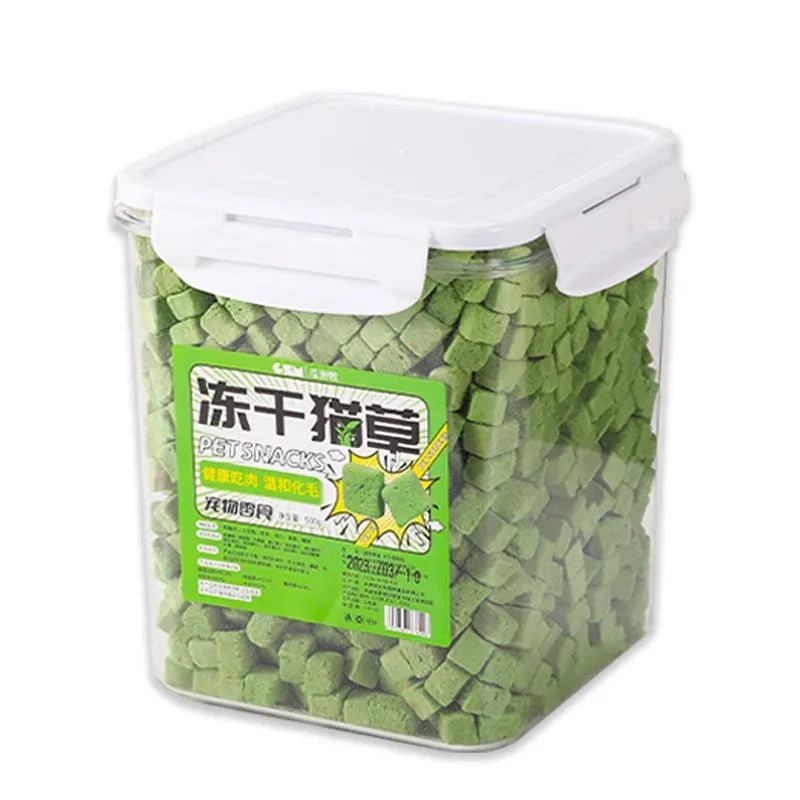 Bucket of freeze-dried cat grass grain snacks with two specification options
