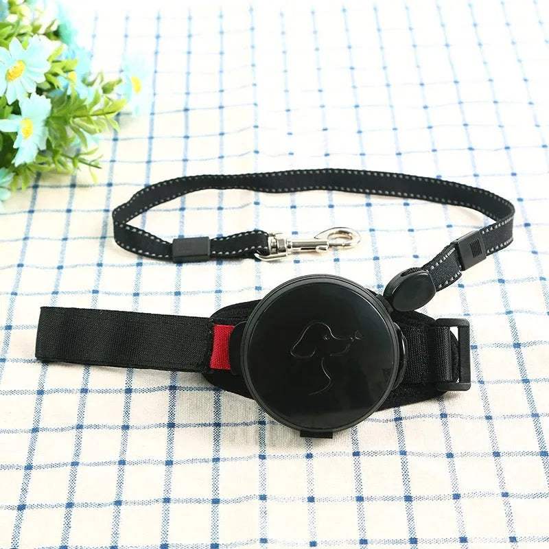 3 metre retractable dog leash in six colours with automatic braking system