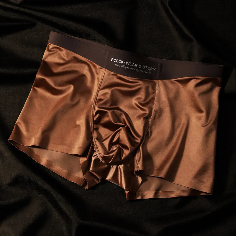 Men's colourblock Ice Silk underwear with seamless construction in multiple colour options