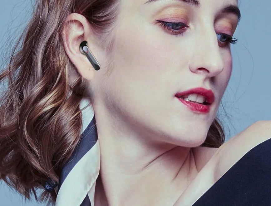 Bluetooth 5.0 wireless e-sports headset earplug stereo with power display in black and white