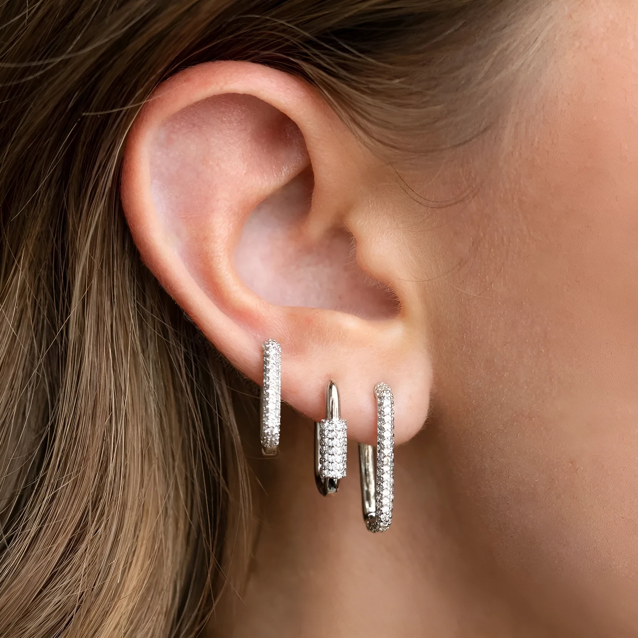 Geometric ear clip three-piece set with micro zircon detailing in gold and white colours