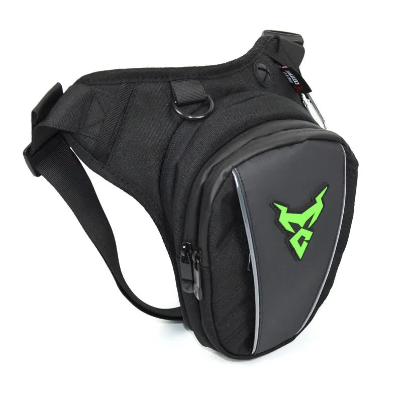 0105MC specification motorcycle leg bag in 1200D Oxford cloth with 29cm dimensions and crossbody strap