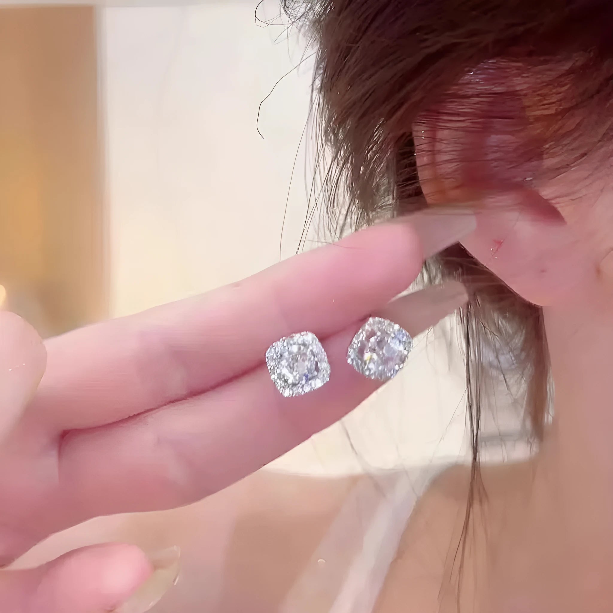 Square diamond geometric earrings in silver and gold colours with quadrilateral design