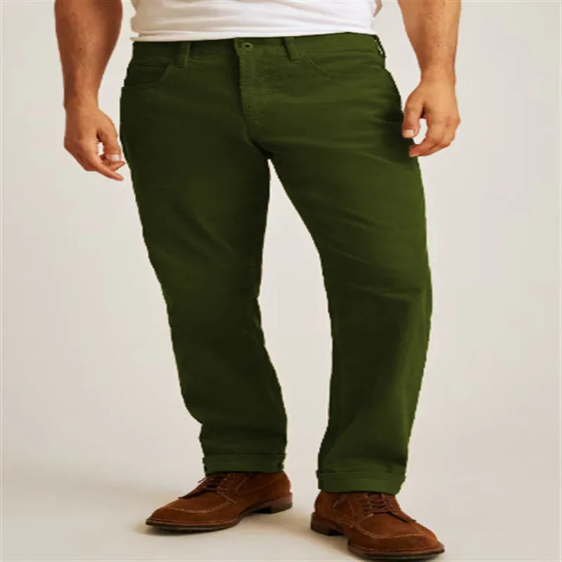 Straight leg corduroy trousers in solid colour with loose fit and mid waist design