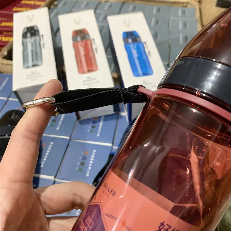 Chinese-style portable water cup with tea compartment in blue, red, black, or grey colour.