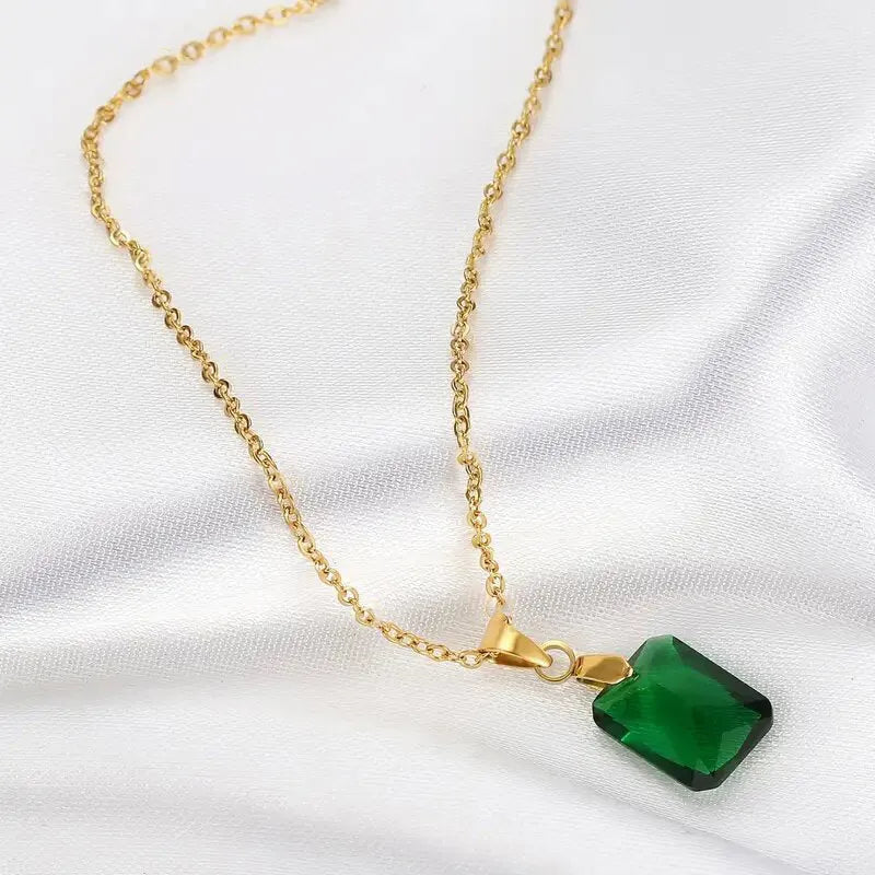 Copper rectangular geometric pendant necklace with quadrilateral design on O-ring chain in green colour