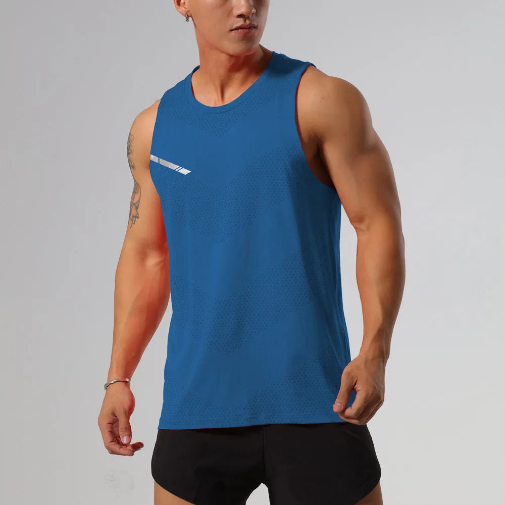 Men's quick-drying polyester sports tank top in various colours for summer outdoor activities