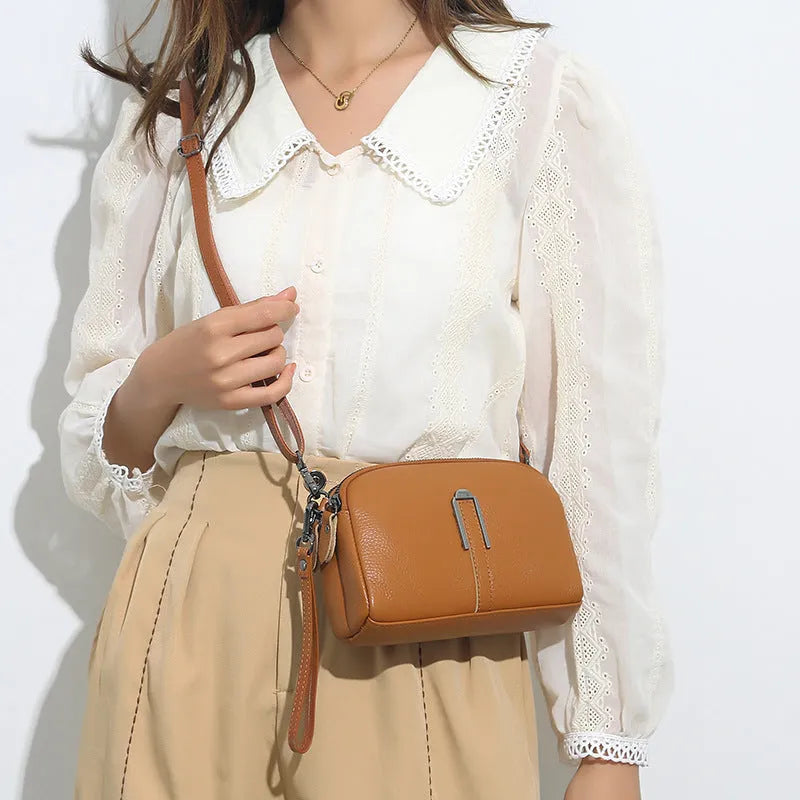 Women's genuine leather shoulder bag in square design measuring 19x13x6cm available in five colours