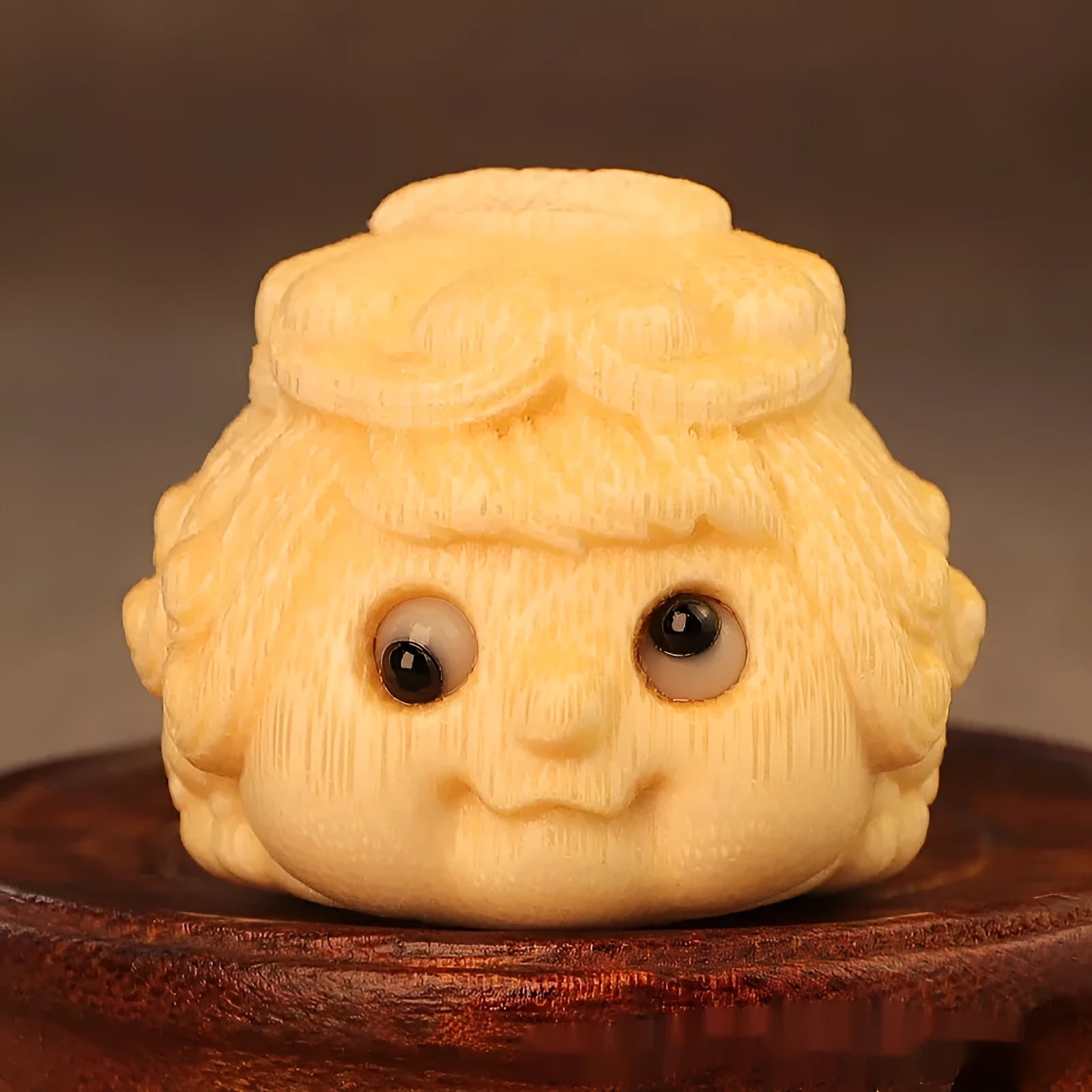 Hand-carved solid bamboo golden toad princess ornament in cute style.