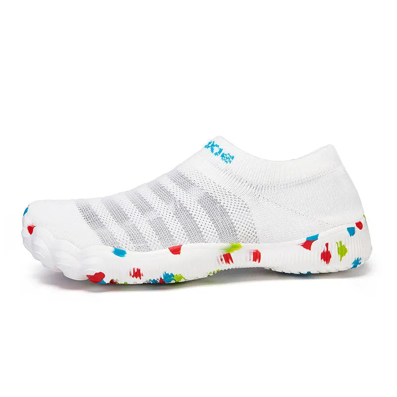 Men's camouflage flyknit water shoes with flat rubber sole and lace-up front