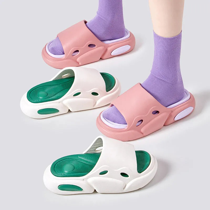 Two-colour EVA slippers for men and women with thick sole, shown in pink and purple colour option.
