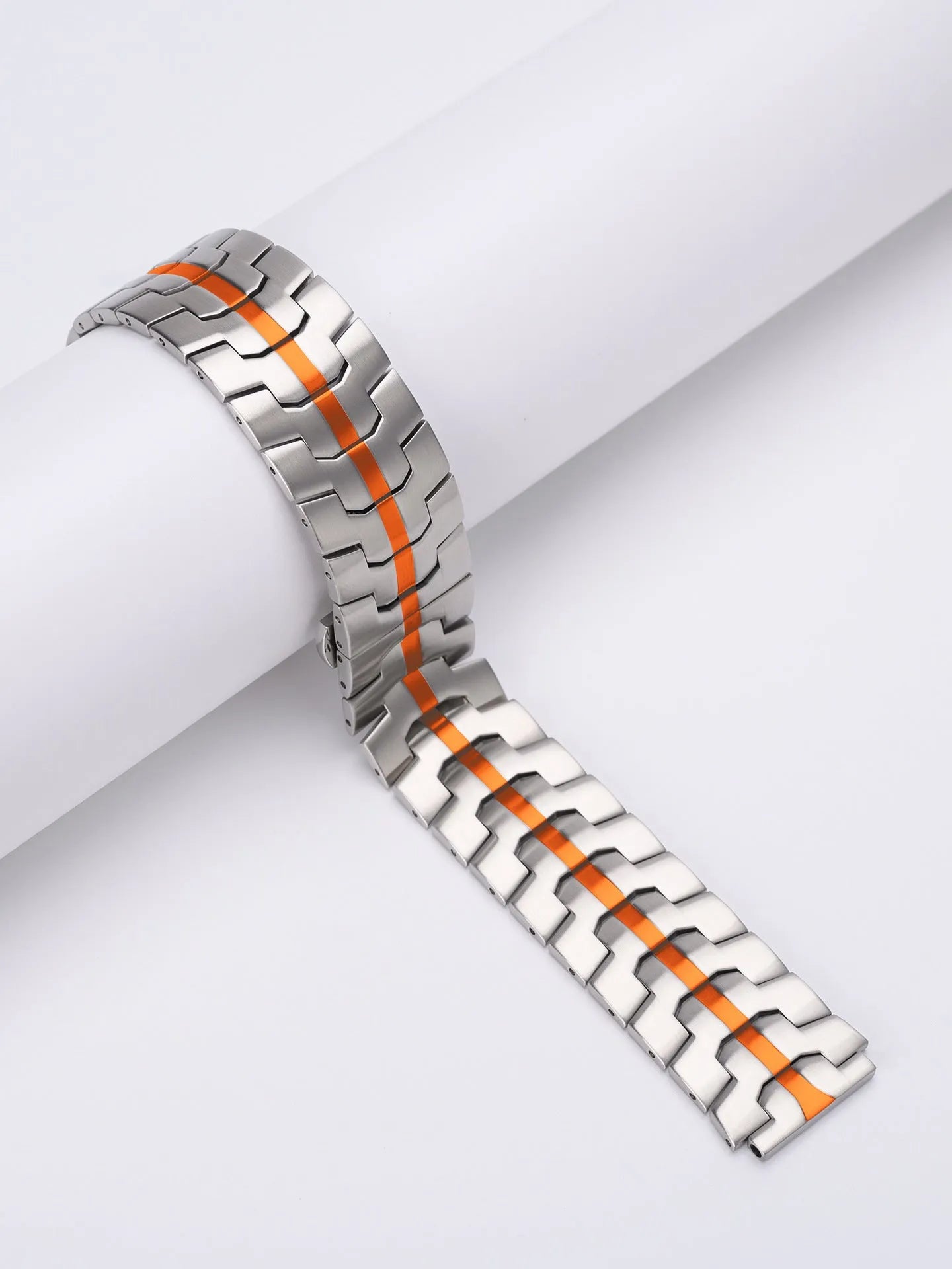 Stainless steel metal watch band for Samsung Galaxy Watch showing colour options on a watch case