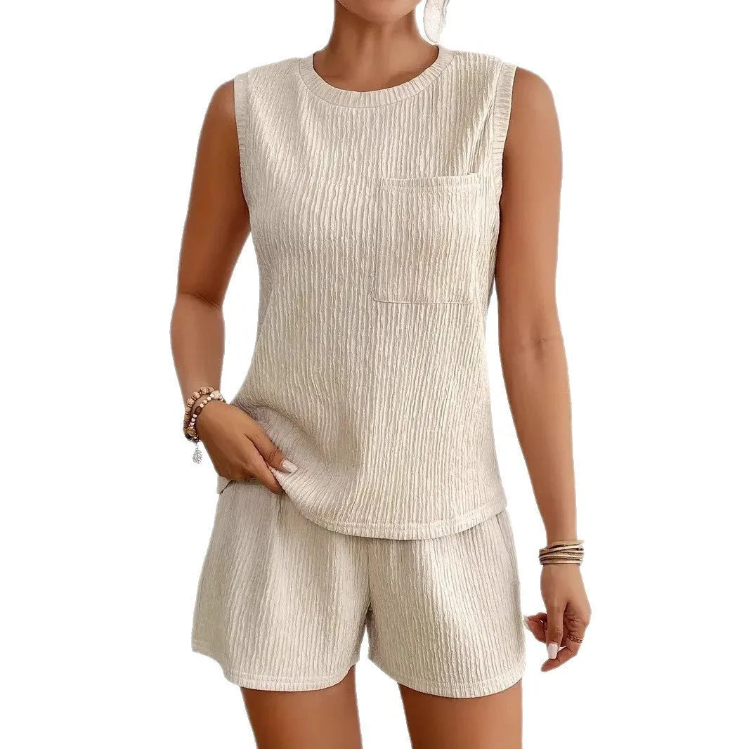 Solid colour sleeveless vest and matching shorts set in polyester fabric
