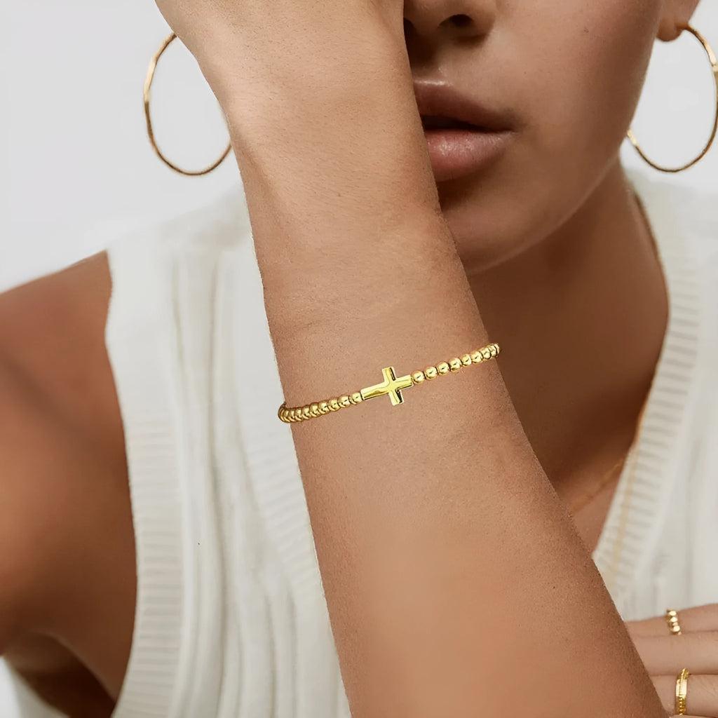 Adjustable stainless steel beaded bracelet with geometric round design in six colour style options