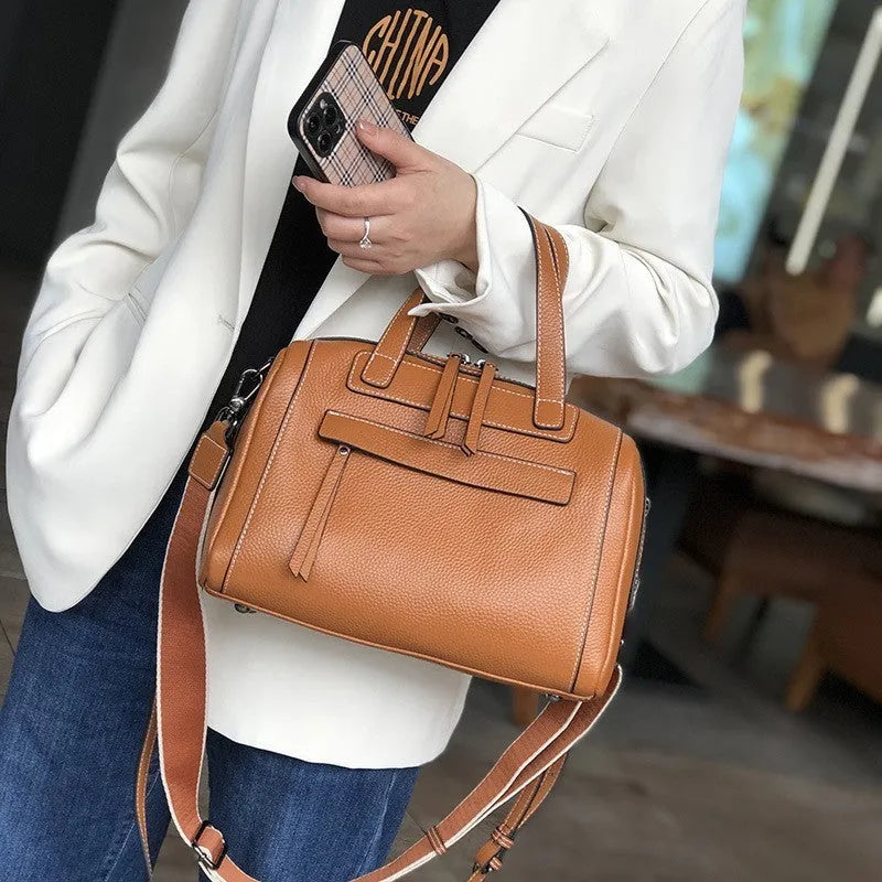 Men's horizontal square messenger bag in genuine cowhide leather with litchi pattern and shoulder strap