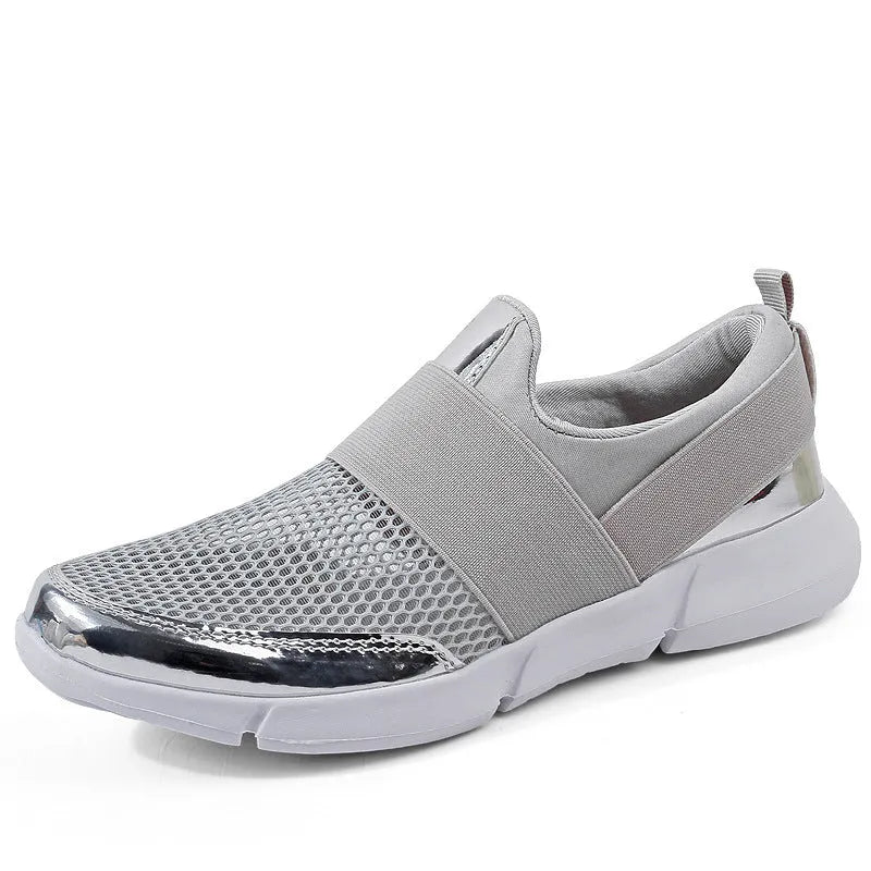 Women's low-top casual sneakers in blue with mesh lining and lightweight construction