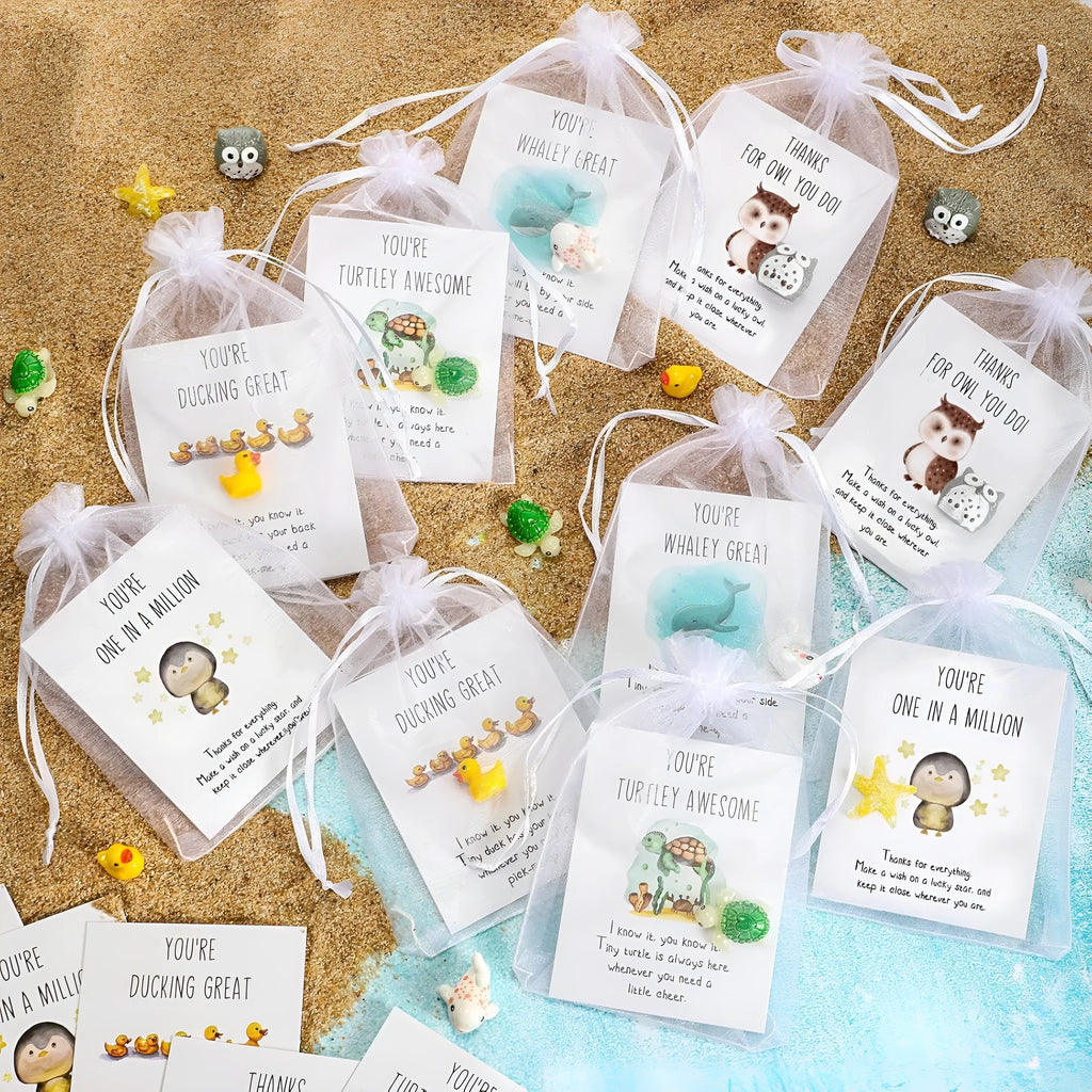 Set of pun-inspired resin greeting cards in pocket-sized format for office gifts and memos