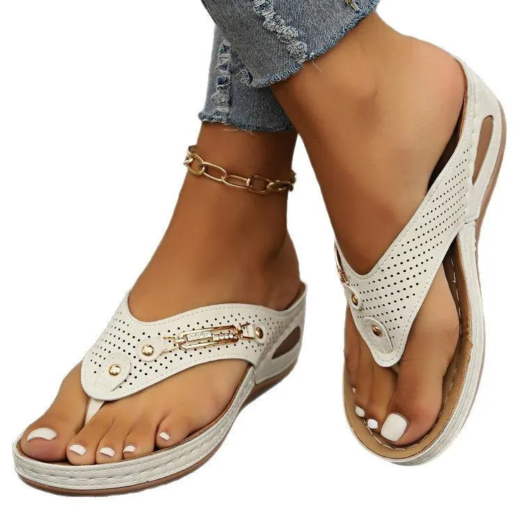Women's retro-style flip-flop sandals in plus sizes with EVA sole and PU upper.