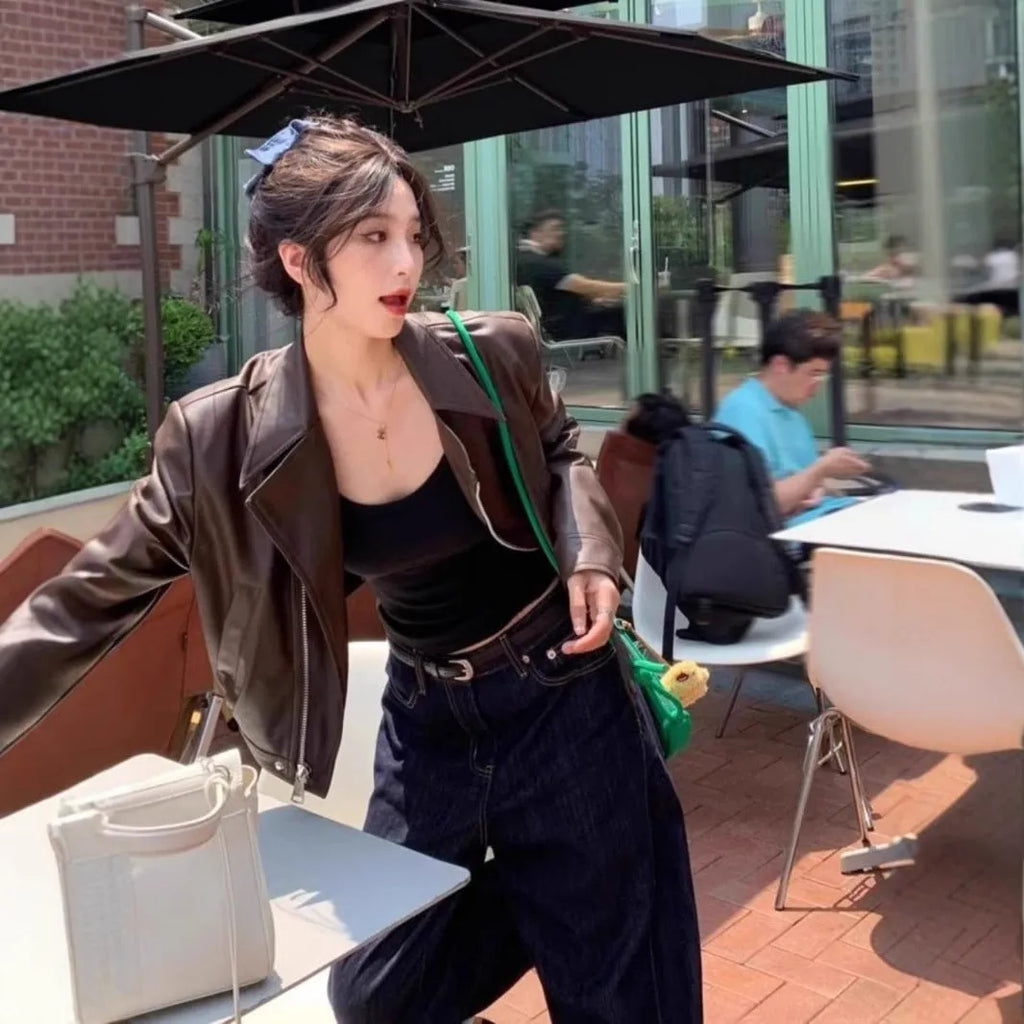 Women's brown retro slim fit imitation leather jacket with pocket detailing and regular sleeves