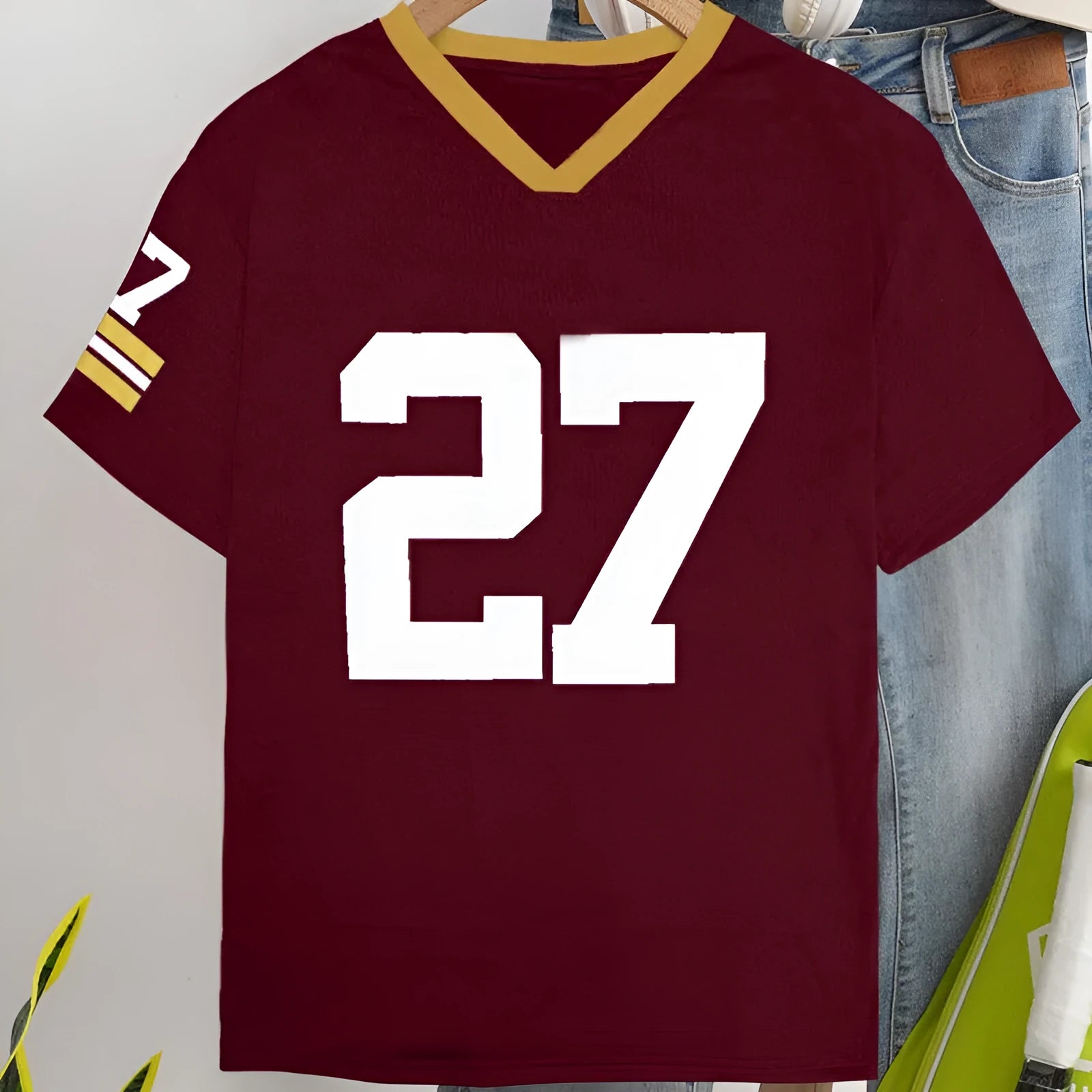 Loose fit cotton T-shirt with printed letter patterns in red or green colour options