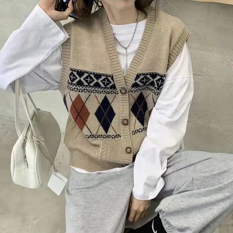 Diamond plaid sleeveless cardigan top in loose fit showing khaki colour option